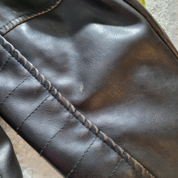 Men's Levi’s Faux Leather Dark Brown Jacket Size Medium Zip Front Front Pockets - Picture 16 of 16